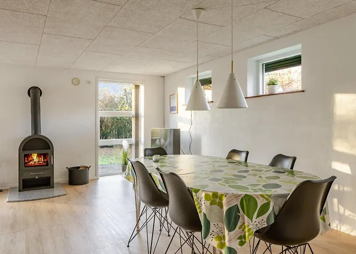 Gildo - 30km From The Sea By Interhome Feriehus