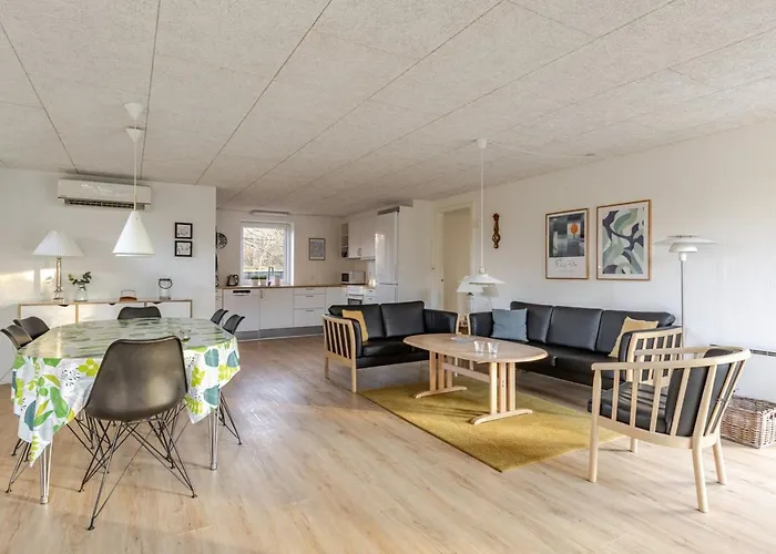 Gildo - 30km From The Sea By Interhome Feriehus